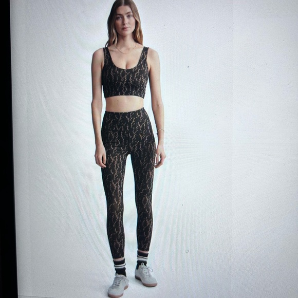 Varley High Waist Brown and Carmel Textured Leggings - Picture 5 of 14